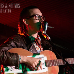 EL FOLK MAGNETICO DE MICAH P. HINSON A BARCELONA