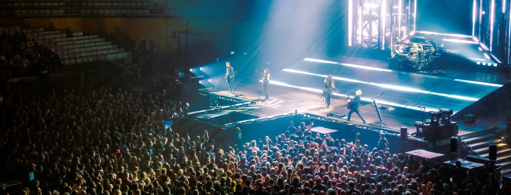 Evanescence, Poppy y Nova Twins emocionan en Badalona